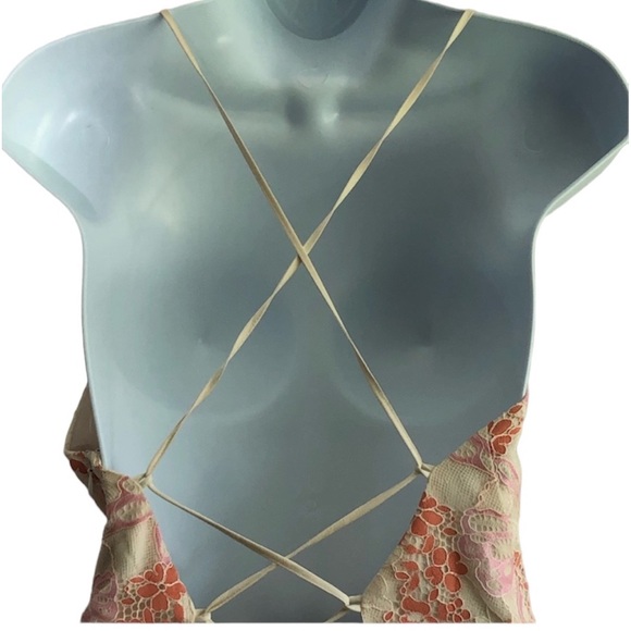 Lovers + Friends Lace Tie Back Dress - Picture 4 of 8